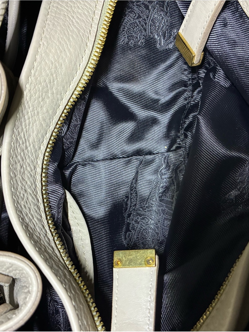 Burberry Cream Leather Drawstring Hobo with Bronze Studs - Picture 9 of 12